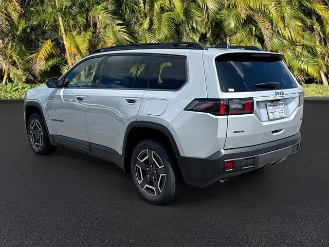 New 2026 Silver Zynith Clear-Coat Exterior Paint Jeep Limited image 3