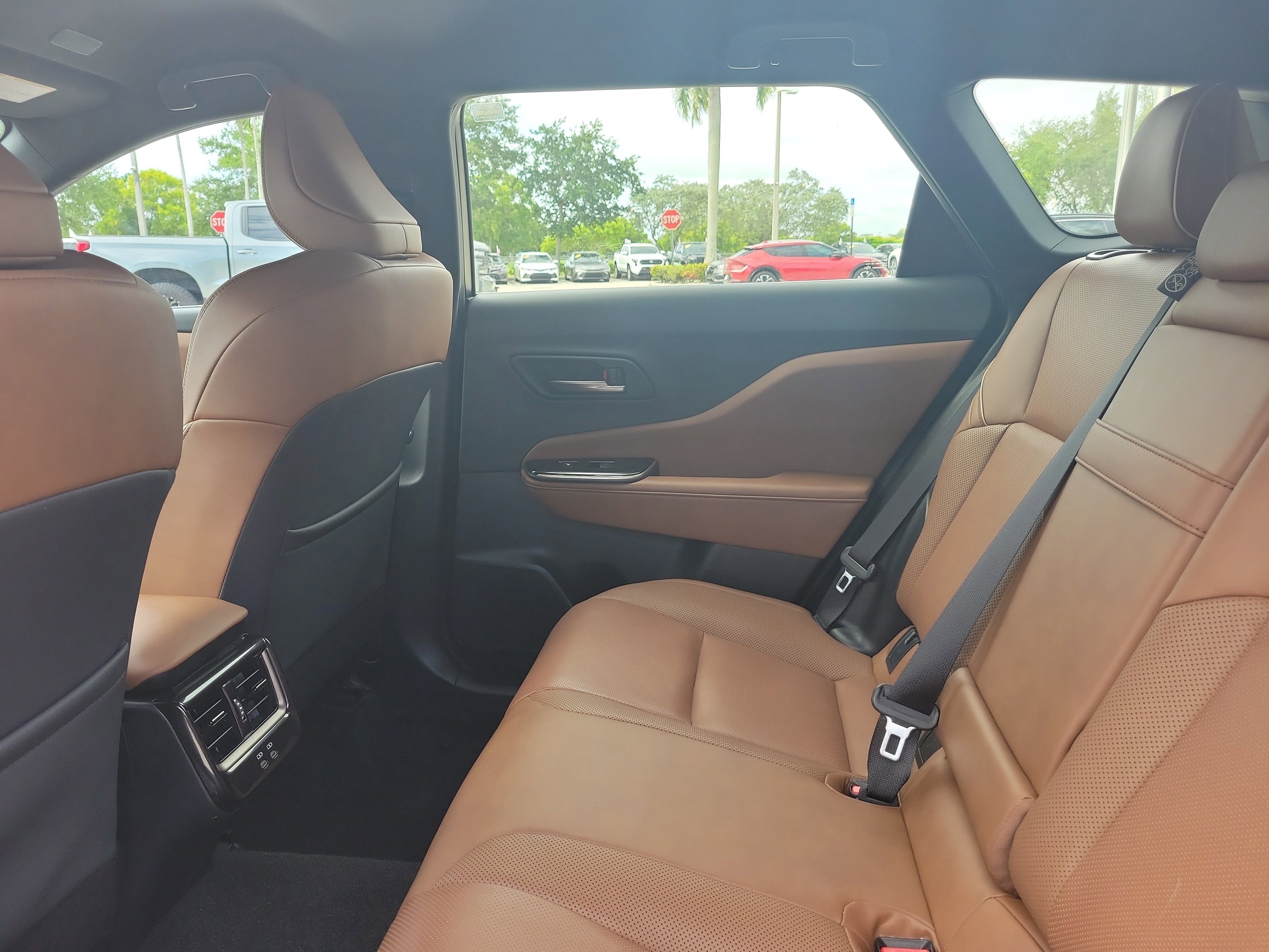 Certified Used 2025 Cloud Toyota XLE image 15