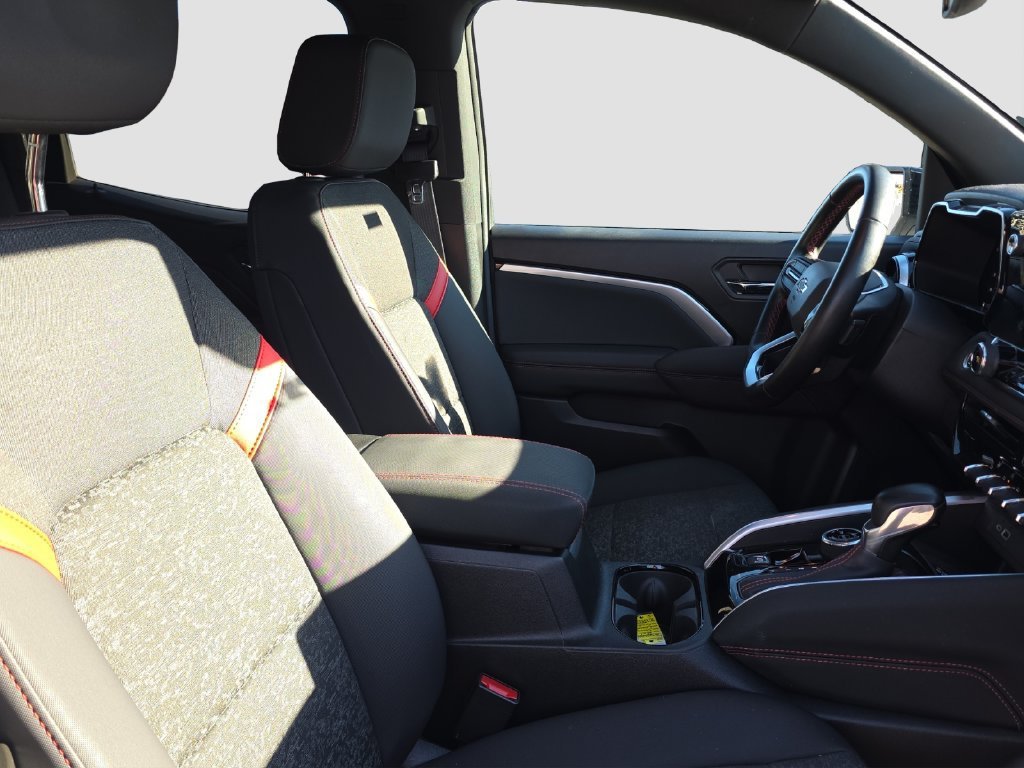 Used 2024 Summit White Chevrolet Z71 image 20