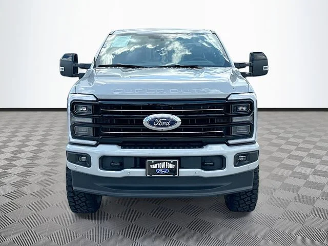 New 2026 Avalanche Ford Platinum image 3
