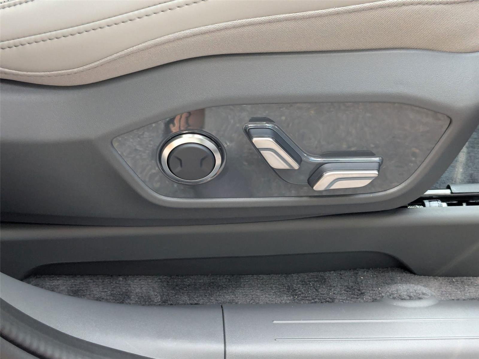 2026 Kia EV9 Wind - Photo 38