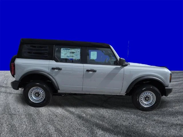 New 2026 Avalanche Gray Ford Base image 3