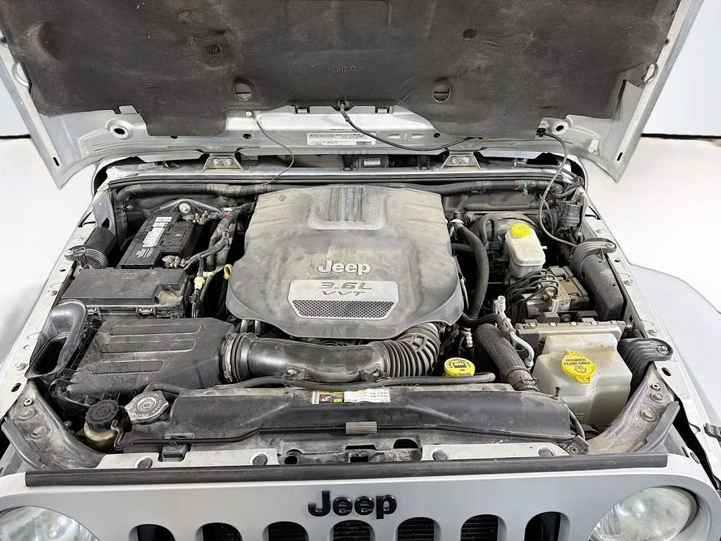 Used 2012 Silver Jeep Altitude image 24