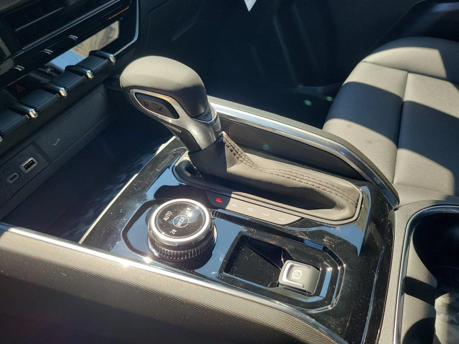 2026 GMC Canyon Elevation - Photo 31