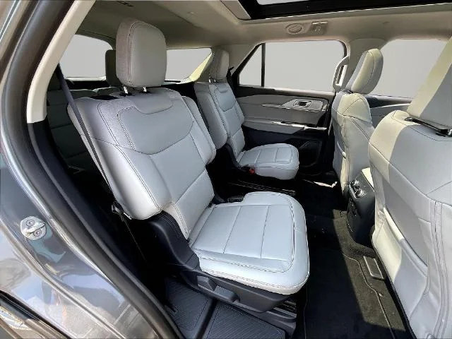 New 2026 Carbonized Gray Metallic Ford Active image 45