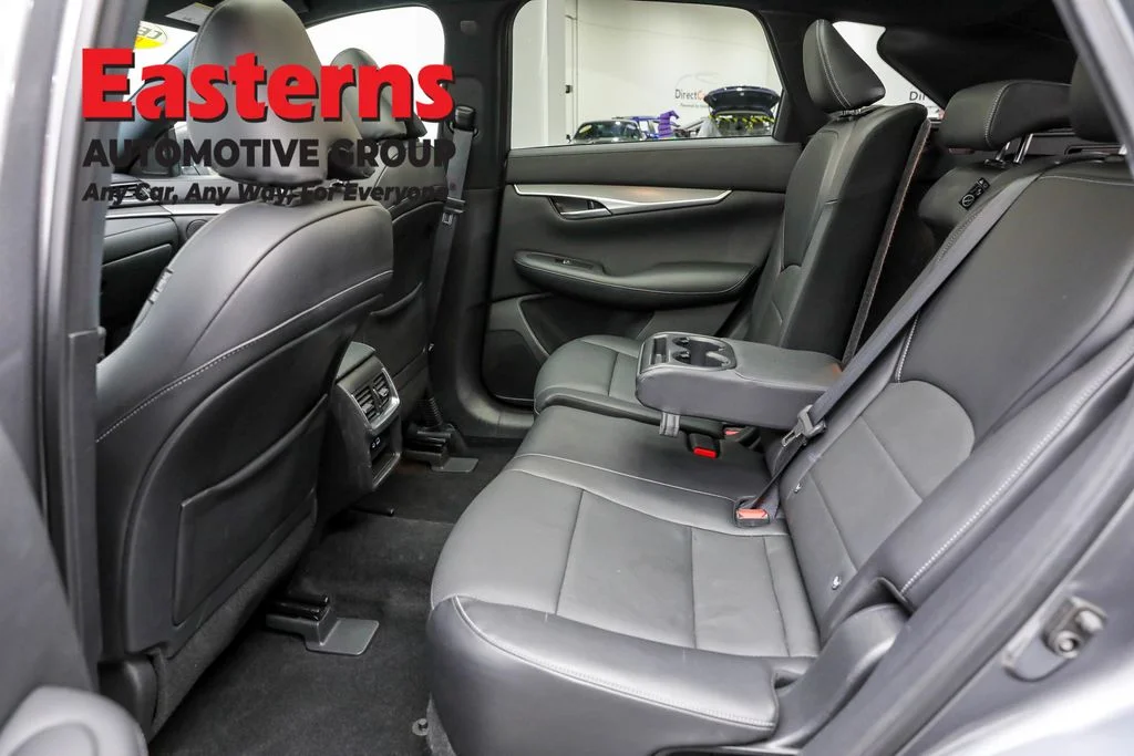 Used 2022 Gray INFINITI LUXE image 23