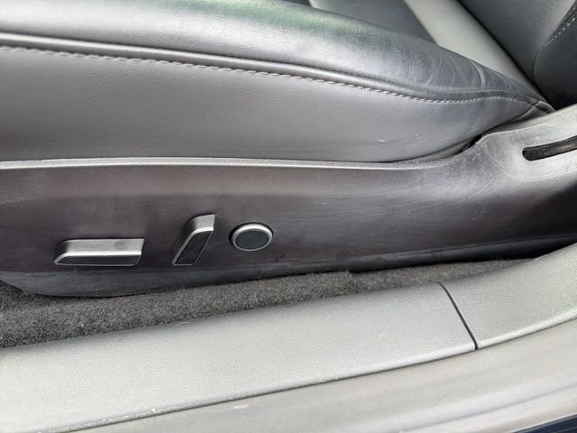 Used 2023 Blue Tesla Base image 17