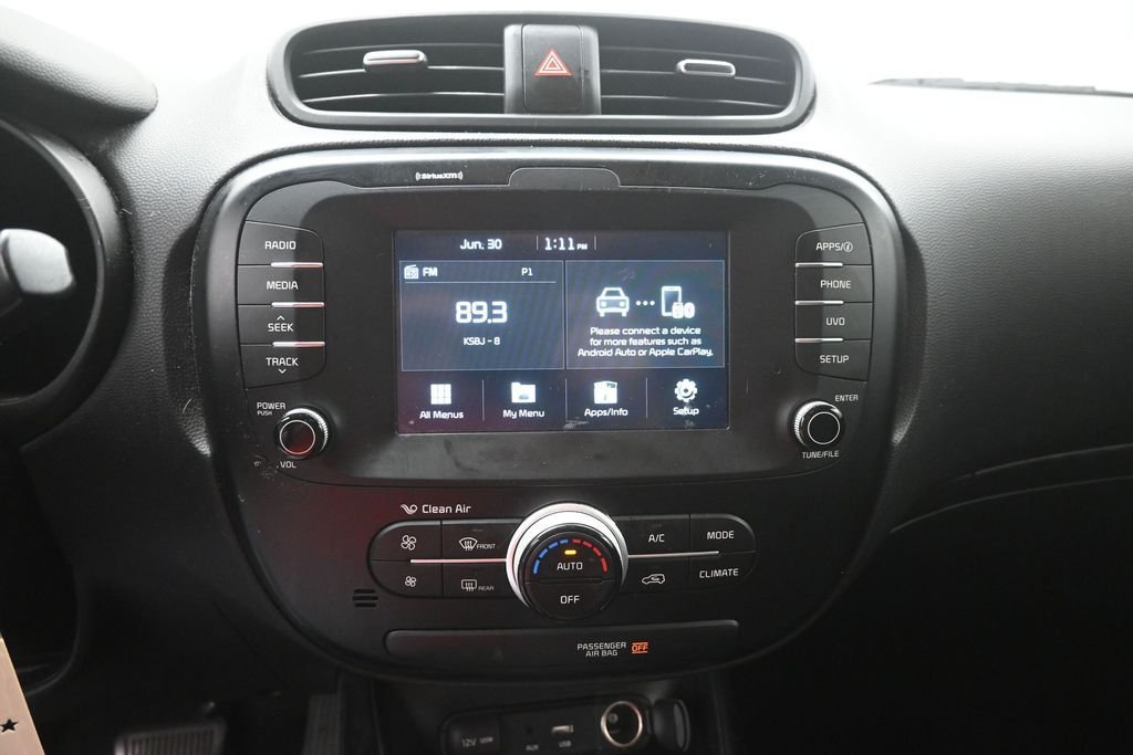 Used 2018 Green Kia Plus image 4