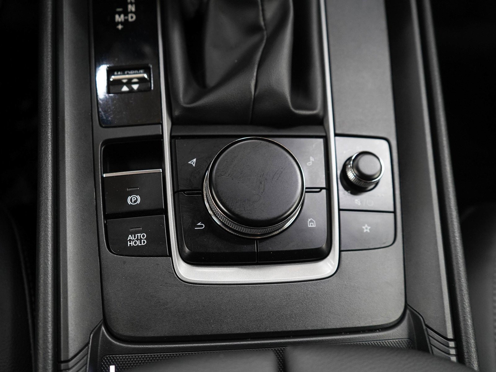 Used 2025 Wind Chill Pearl Mazda 2.5 S Preferred Package image 25