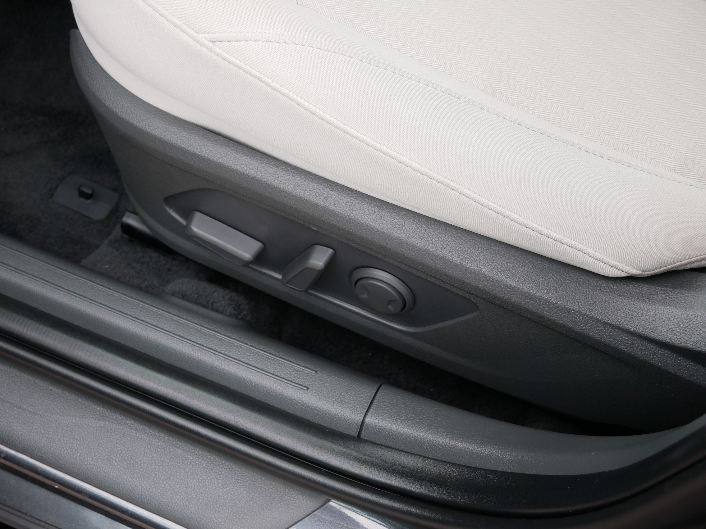 2025 Hyundai Sonata SEL - Photo 17
