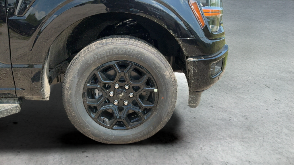New 2026 Black Ford XLT image 25