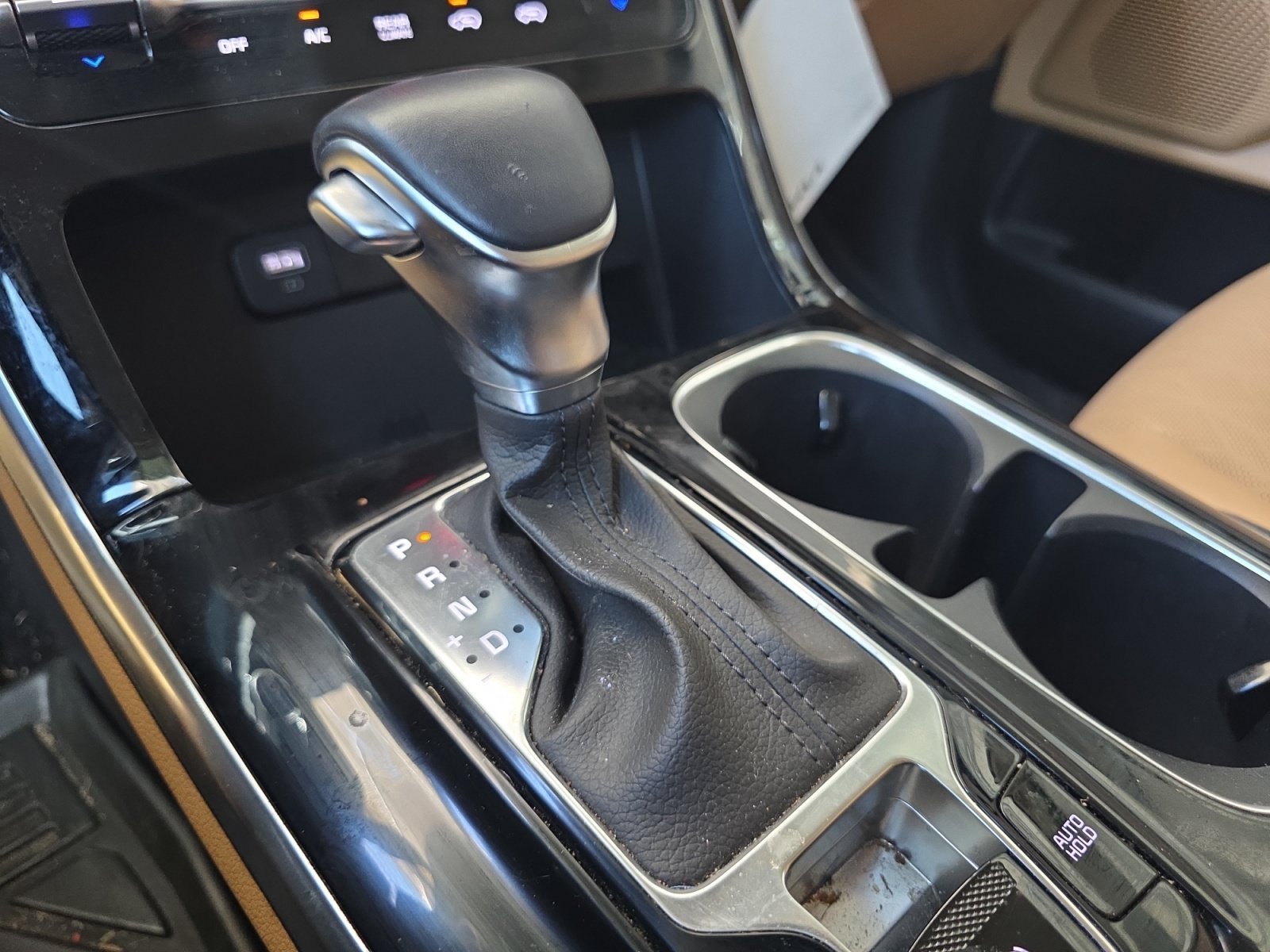 Certified Used 2024 Ceramic Silver Kia EX image 19