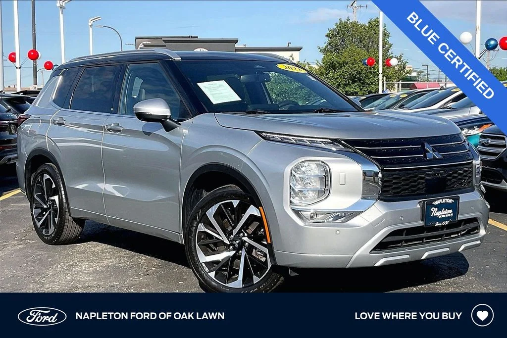 2023 Mitsubishi Outlander SEL S-AWC's photo