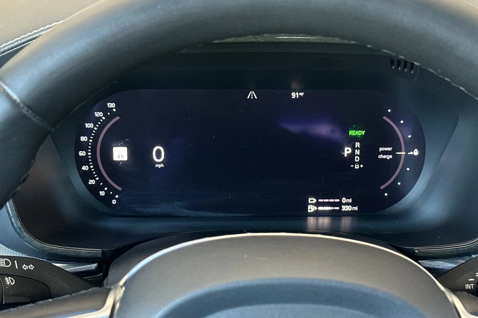 Used 2022 SILVER Volvo R-Design image 24