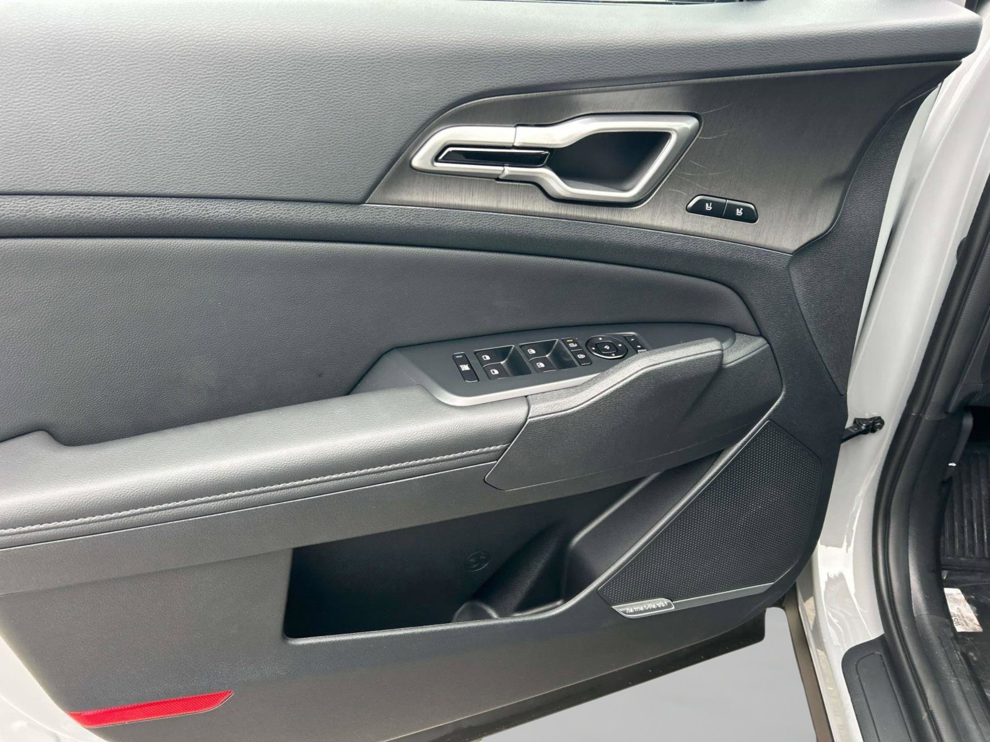 New 2026 Wolf Gray Kia X-Line image 21