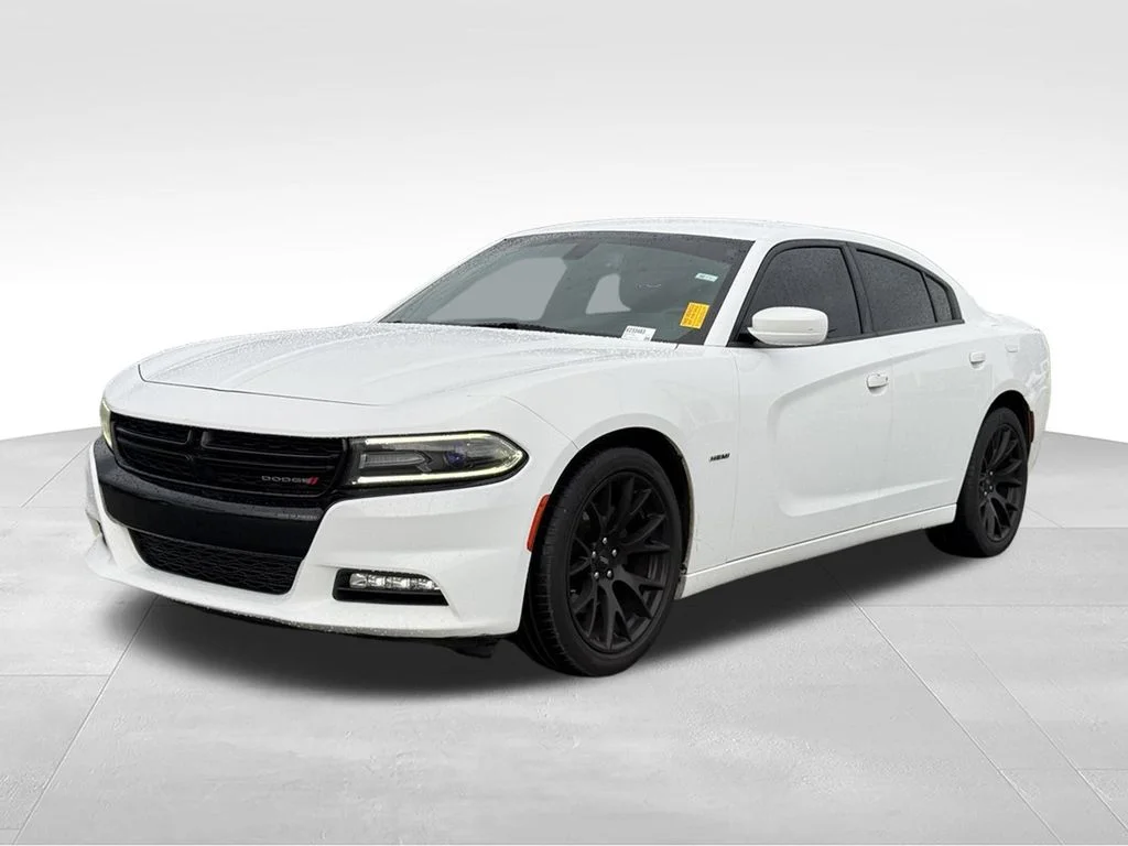 Used 2018 White Dodge R/T image 1