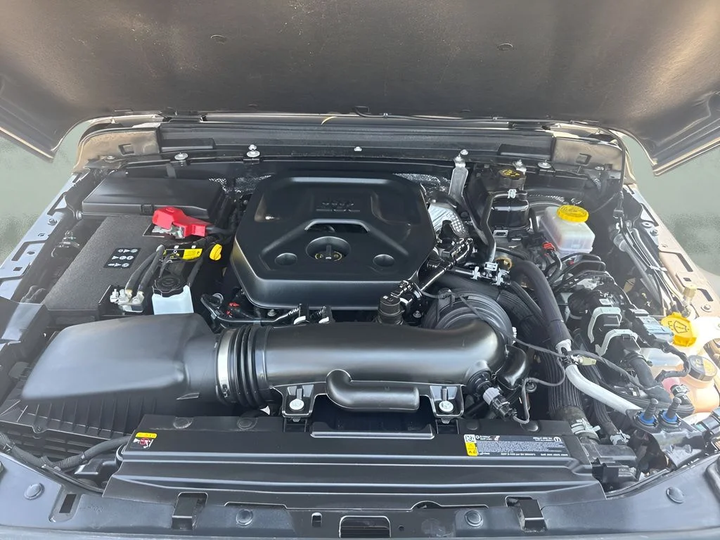 Used 2025 Gray Jeep Sport S image 30