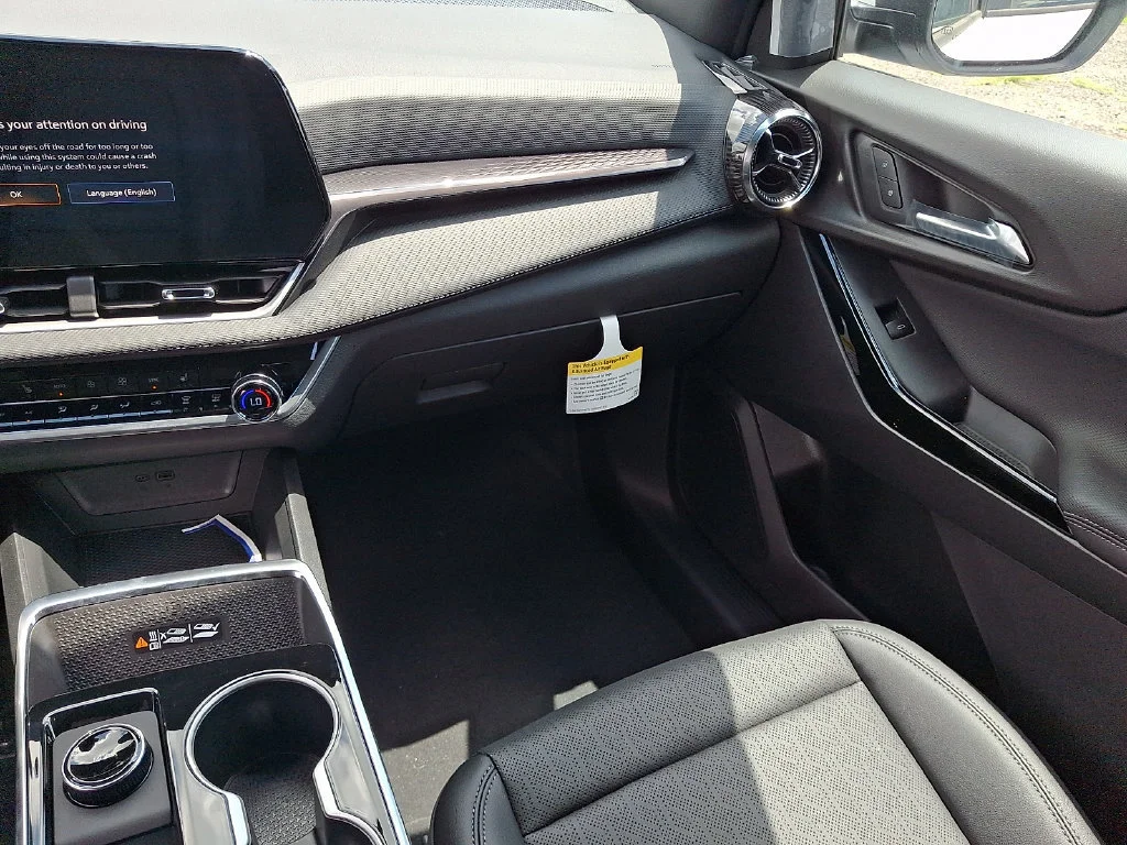 New 2026 Summit White Chevrolet LT image 12