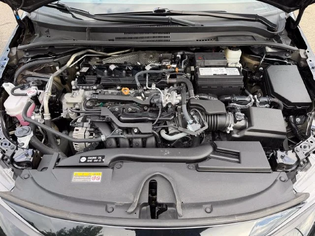 Used 2025 Midnight Black Metallic Toyota LE image 28