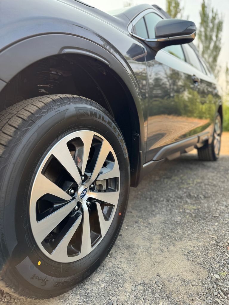 Used 2021 Magnetite Gray Metallic Subaru Premium image 42
