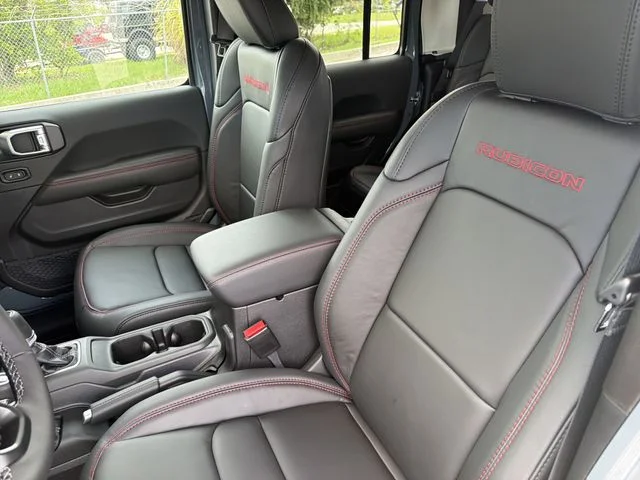 New 2026 Anvil Clear-Coat Exterior Paint Jeep Rubicon image 20
