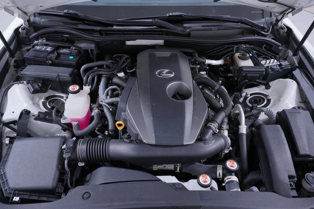 Used 2022 White Pearl Lexus 300 image 30