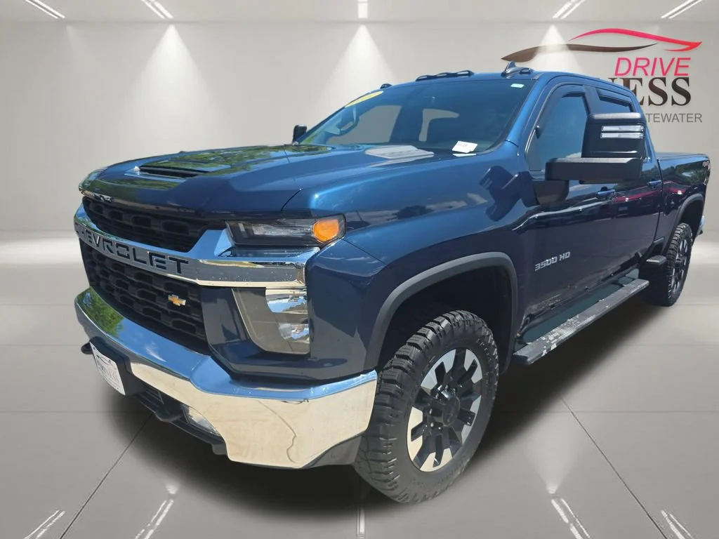 Certified Used 2020 NORTHSKY BLUE METALLIC Chevrolet LT image 4