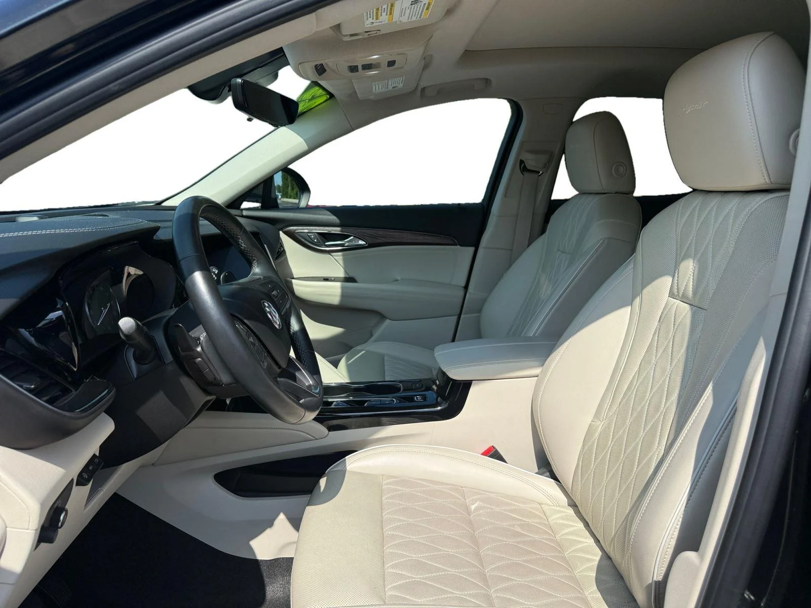 Used 2023 Ebony Twilight Metallic Buick Avenir image 10