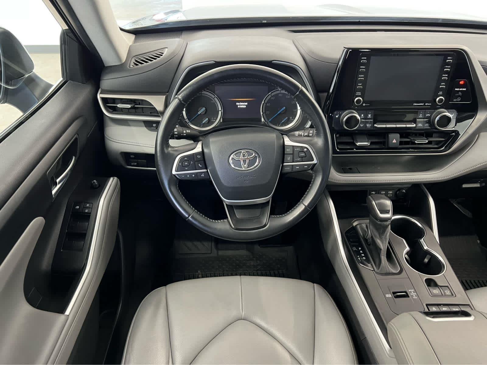Used 2022 Magnetic Gray Metallic Toyota Hybrid XLE image 30