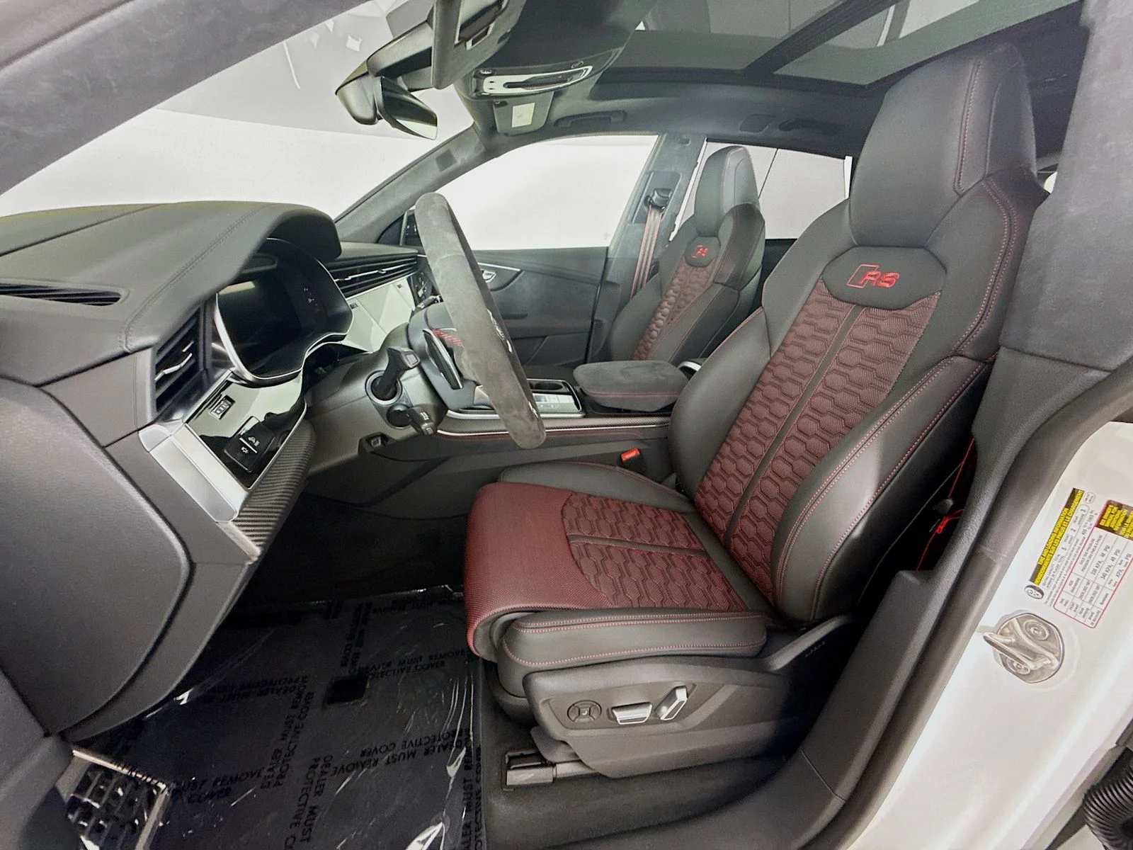 New 2025 White Audi 4.0T image 22