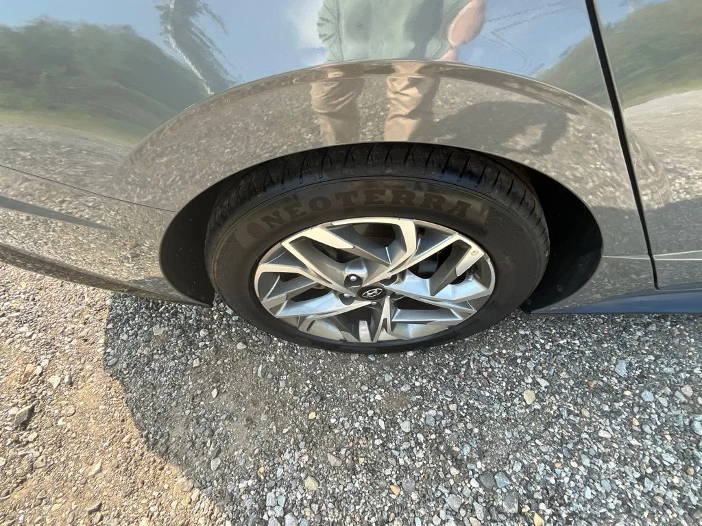 Used 2022 Gray Hyundai SEL image 26