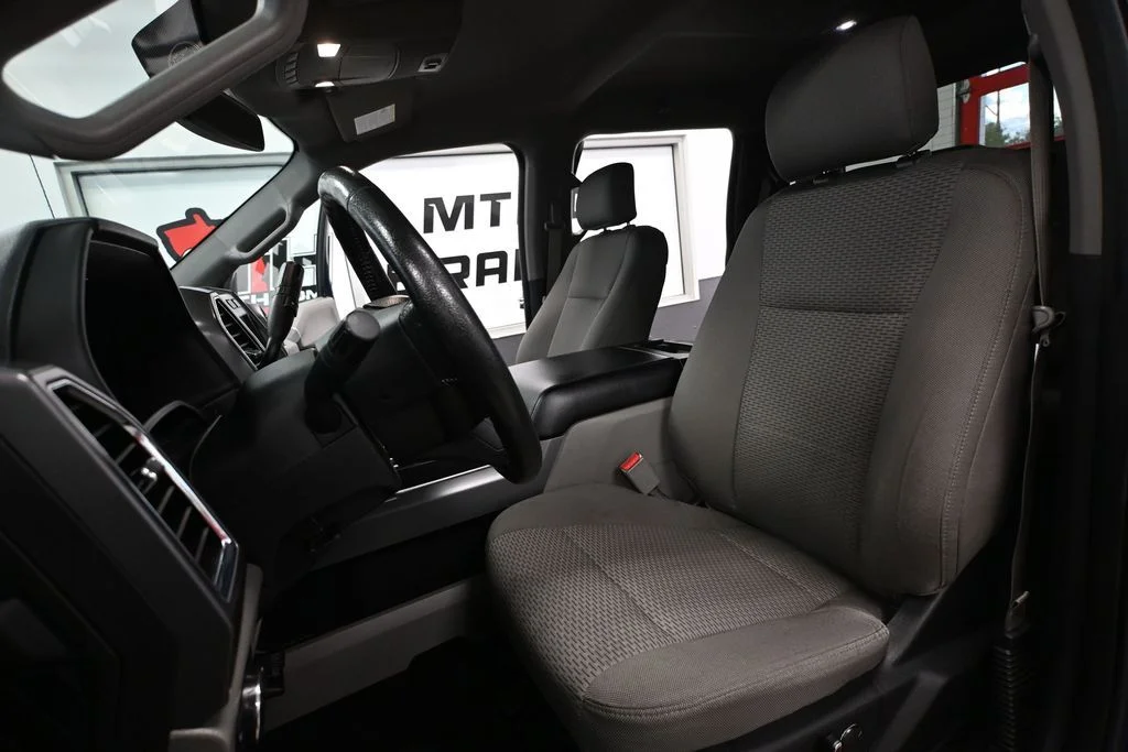 Used 2016 Blue Ford XLT image 27