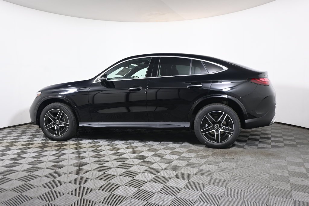 New 2027 Black Mercedes-Benz GLC 300 Coupe image 38