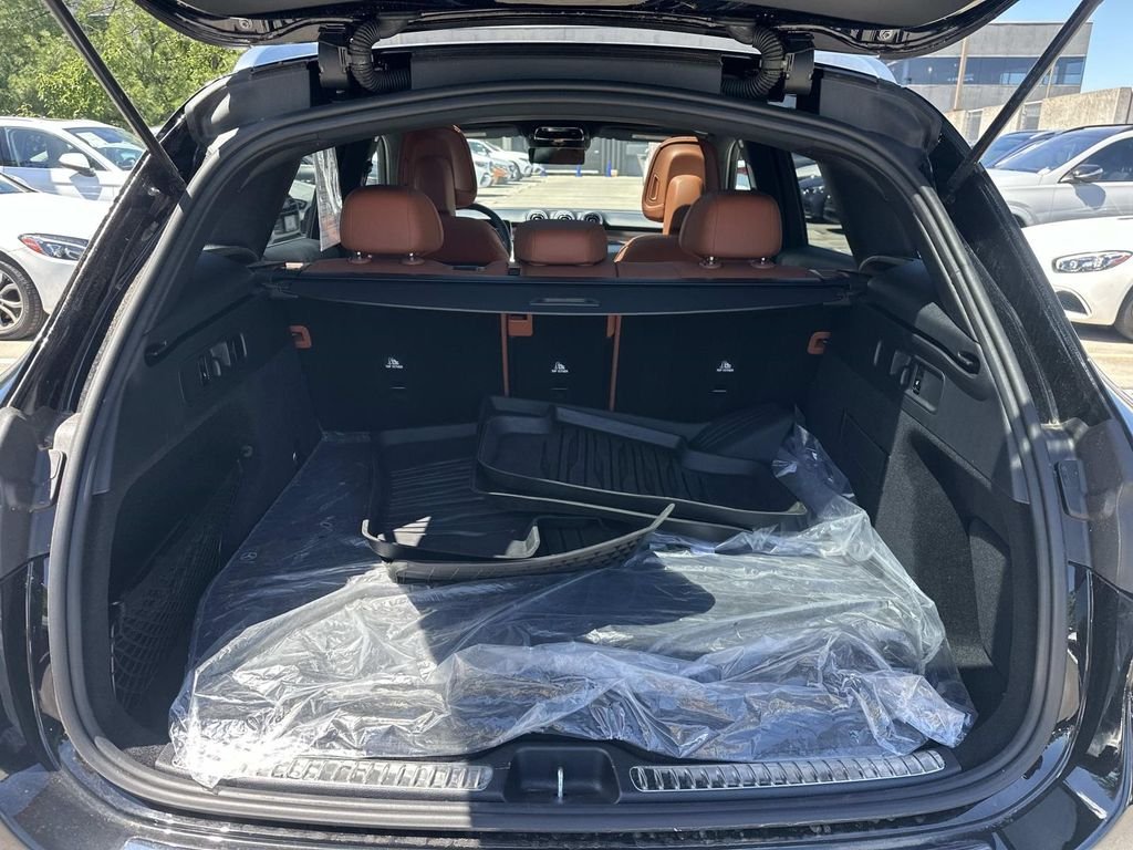 2025 Mercedes-Benz GLC Base - Photo 13