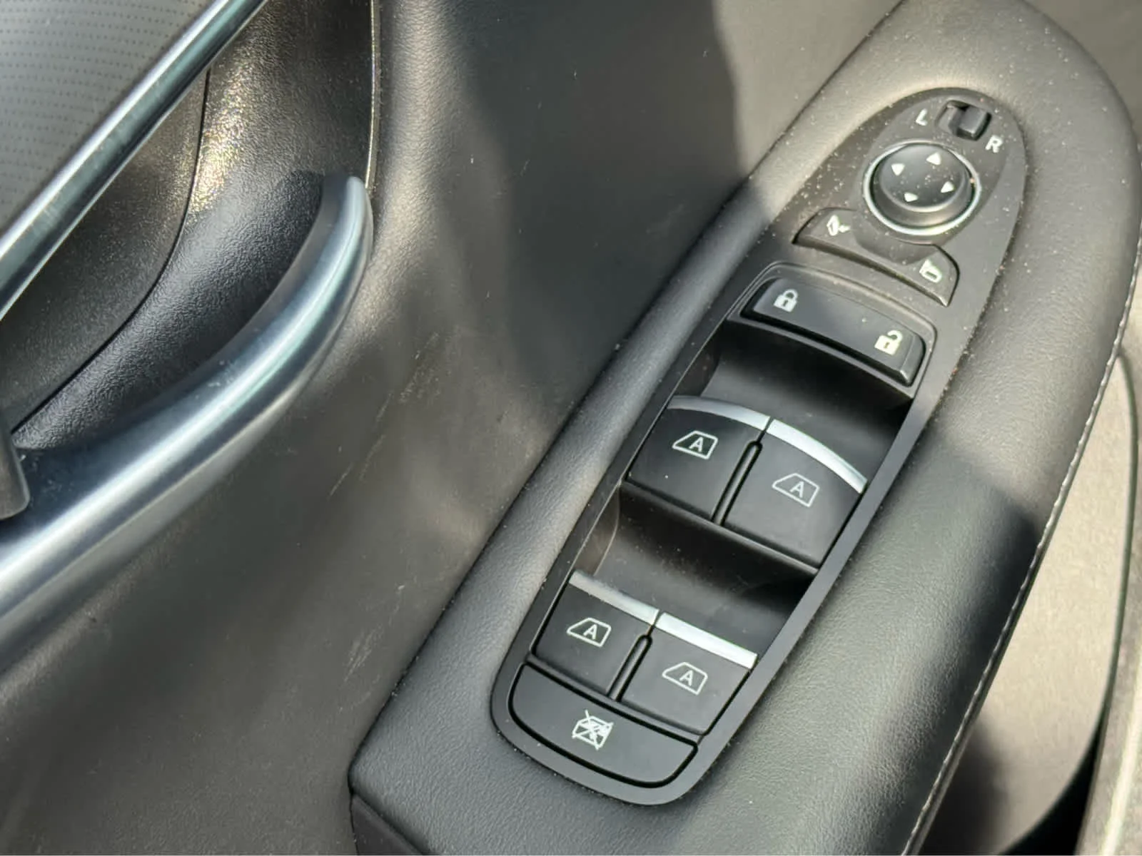 Certified Used 2025 Hermosa Blue INFINITI LUXE image 20