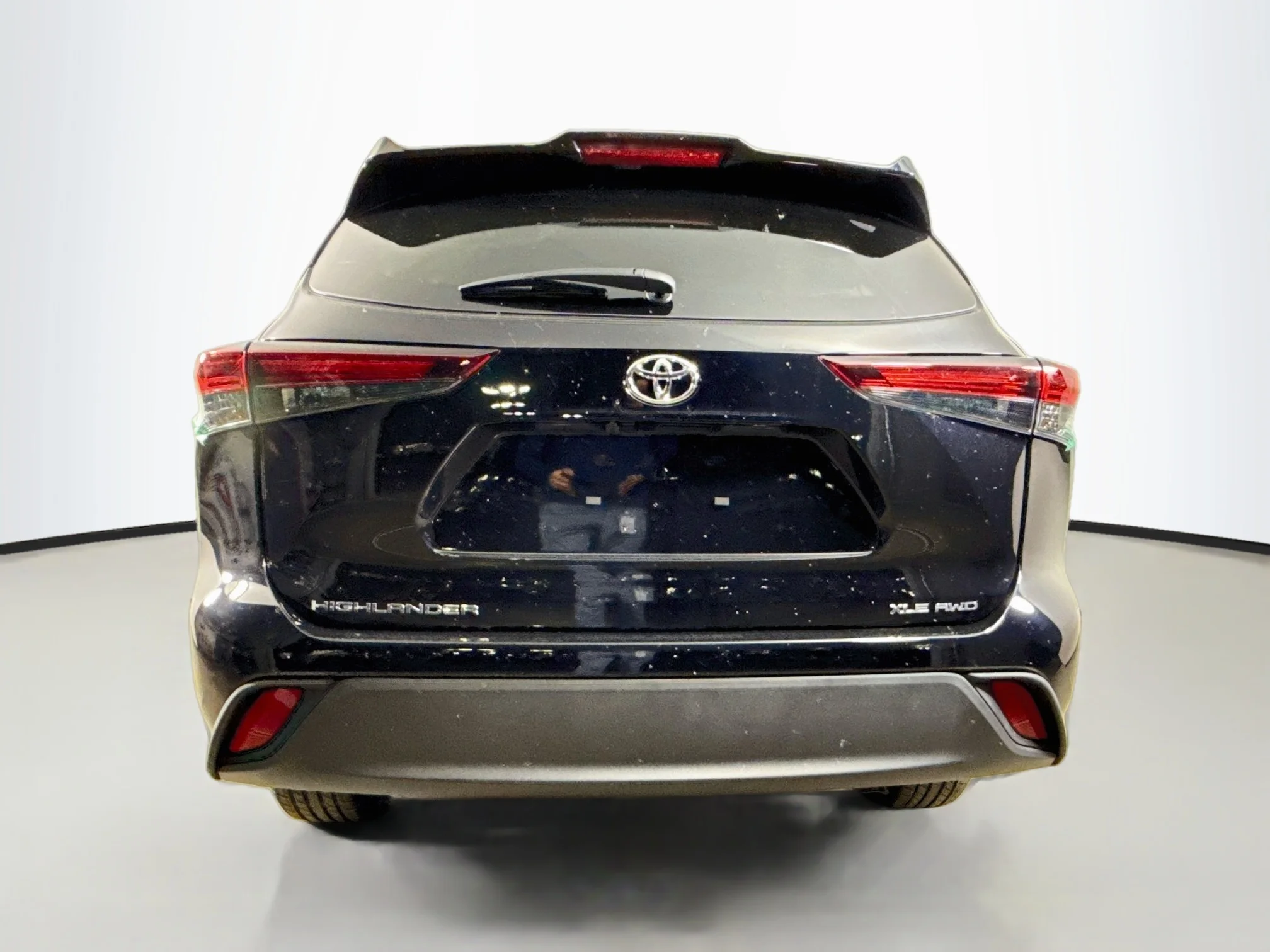 New 2026 Midnight Black Metallic Toyota XLE image 8