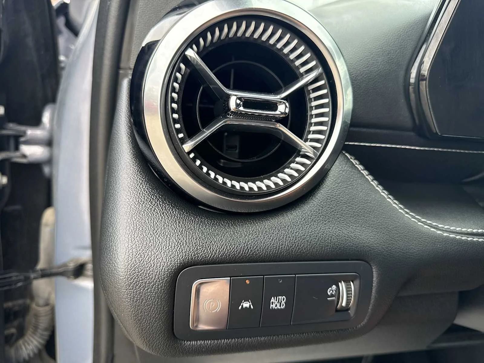 2024 Chevrolet Blazer EV LT - Photo 16