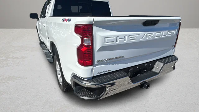 Used 2024 White Chevrolet LT image 6