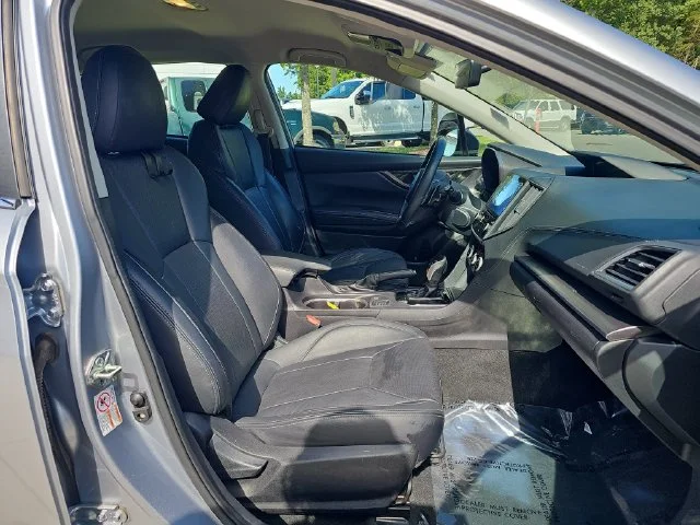 Used 2017 Silver Subaru 2.0i Limited image 10