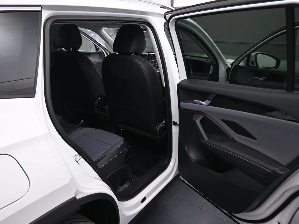 New 2026  Volkswagen 2.0T SE image 41