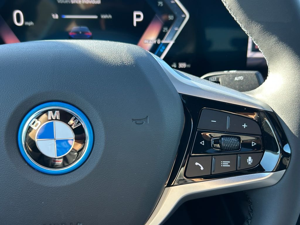 New 2026 Tanzanite Blue II Metallic BMW eDrive40 image 20