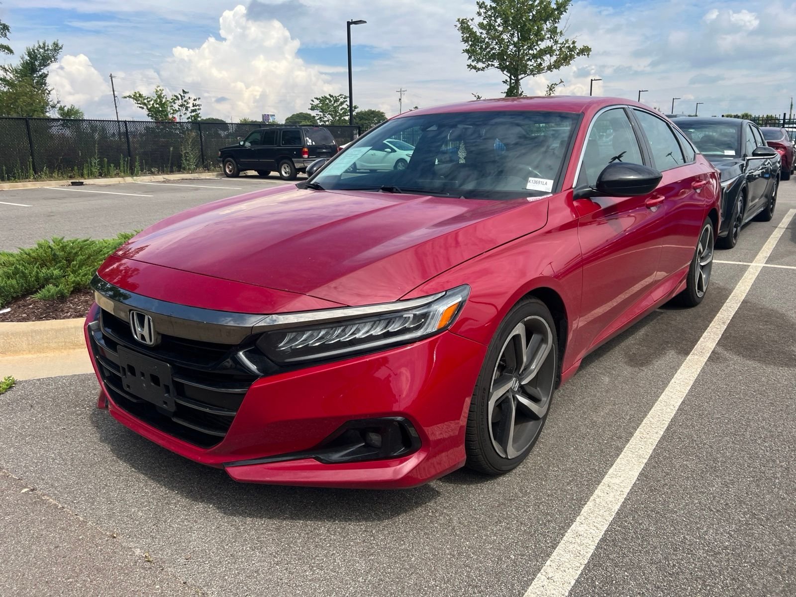 Used 2022  Honda Sport image 2
