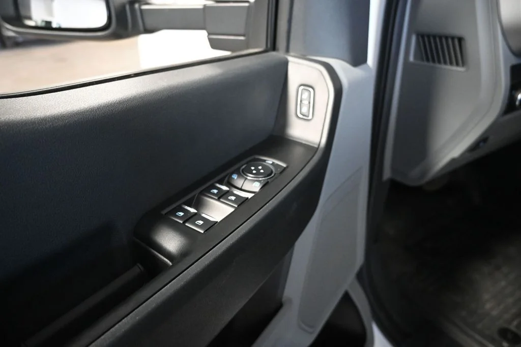 2025 Ford F-450 Super Duty Chassis Cab XL - Photo 12