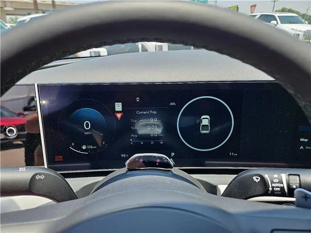New 2025 Phantom Black Hyundai Limited image 16