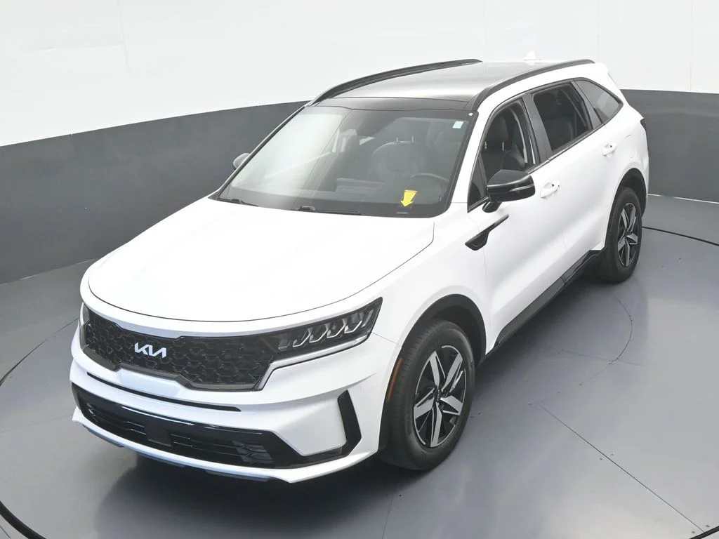 Used 2022 Glacial White Pearl Kia EX image 49