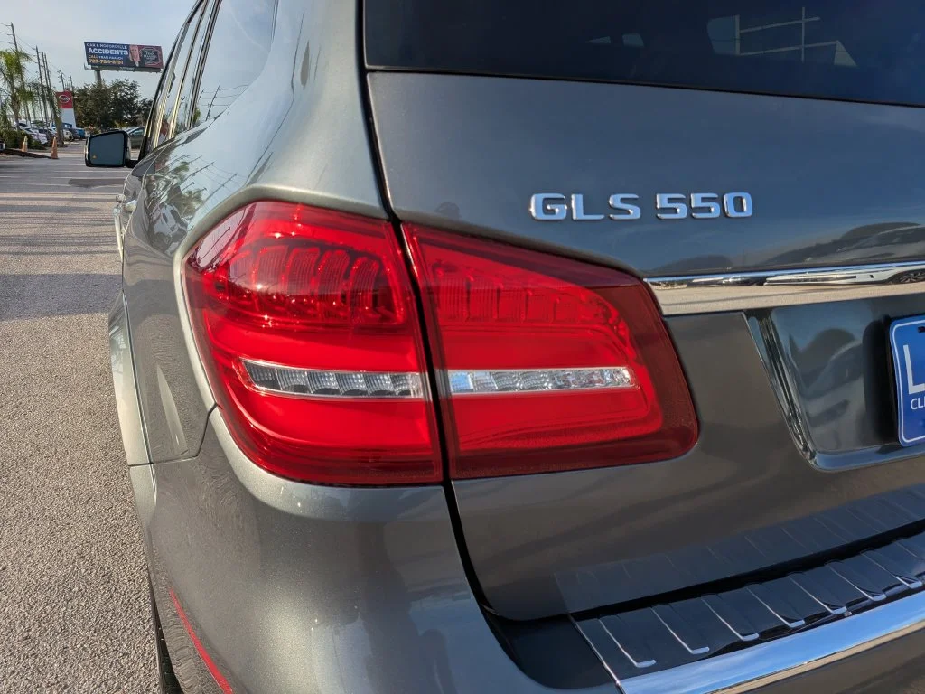 Used 2018  Mercedes-Benz GLS 550 image 9