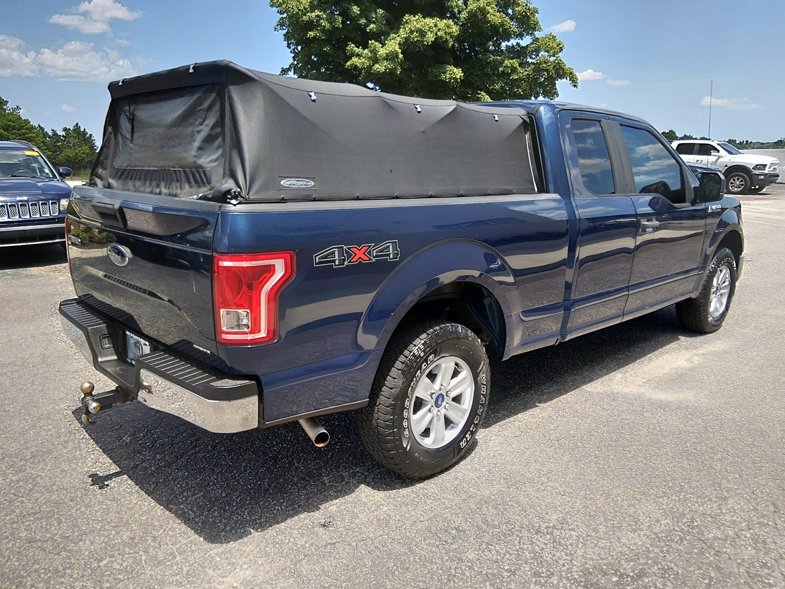Used 2015 BLUE Ford XL image 3