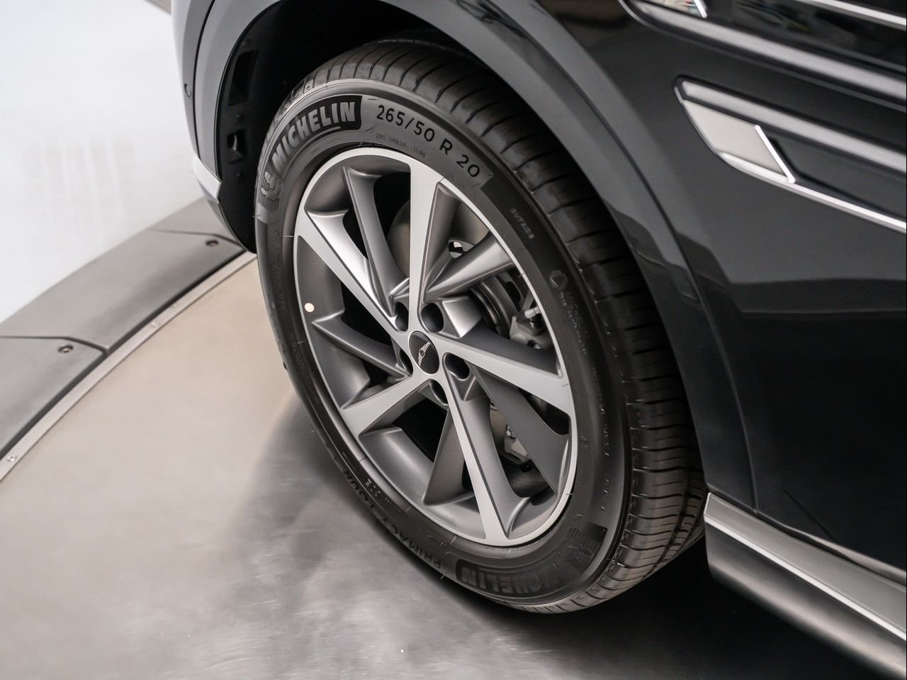 New 2026 Vik Black Genesis 2.5T ADVANCED image 13