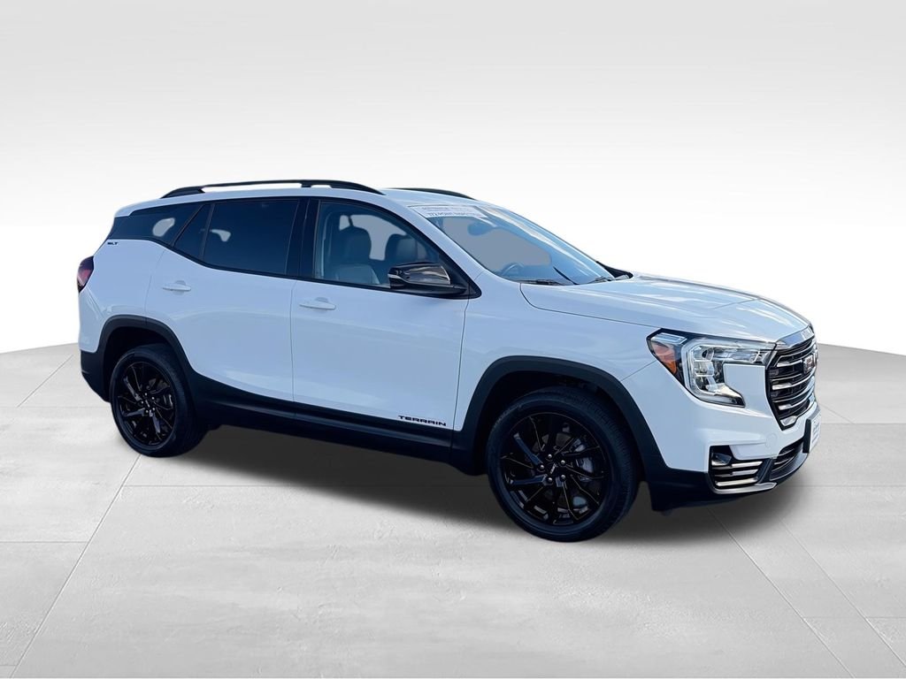 Used 2023 White GMC SLT image 2