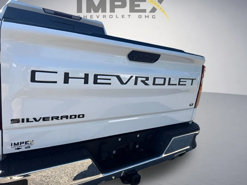 Used 2024 Summit White Chevrolet LT image 76